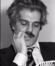 Omar Sharif gioca a bridge